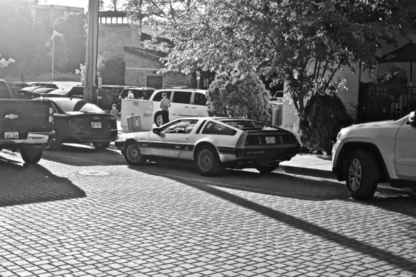 Downers Grove United States Jun 2019 Grayscale Shot Cars Street — 图库照片