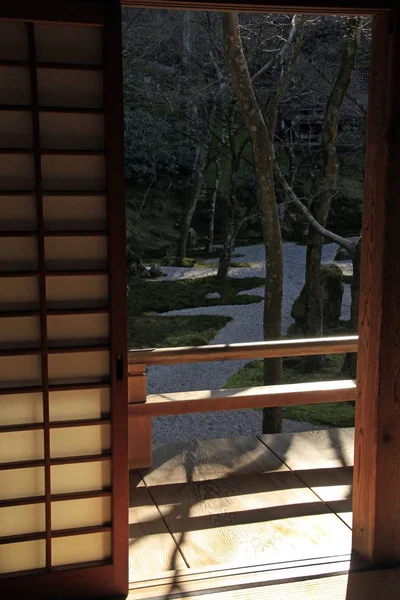 木造日本家屋の垂直撮影 — ストック写真