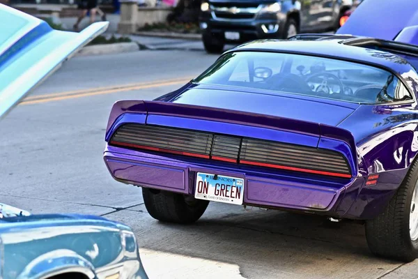 Downers Grove Estados Unidos Jun 2019 Carro Vintage Brilhante Estacionado — Fotografia de Stock