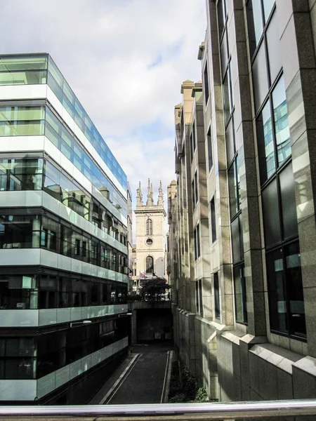 Vertical shot di Wren Church a Somerset City, Regno Unito — Foto Stock