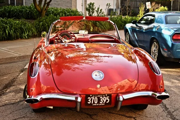 Dowers Grove Сша Jun 2019 Nice Antique Red Car Parking — стокове фото