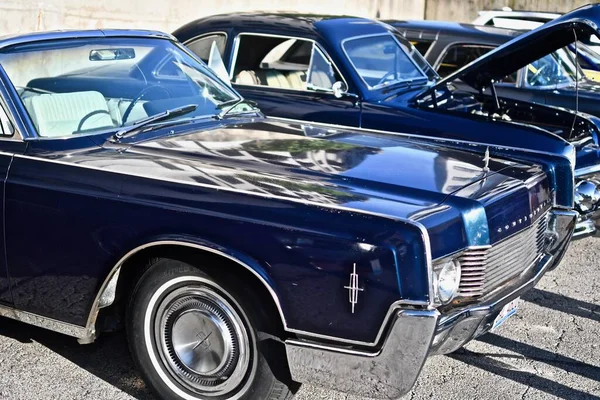 Downers Grove United States Jun 2019 Blue Lincoln Continental Mark — 스톡 사진