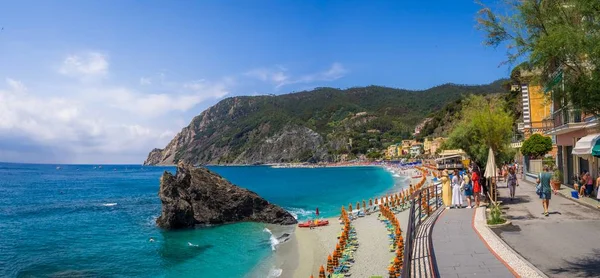 Monterosso Italien Jul 2019 Havet Och Sandstranden Spiaggia Fegina Vid — Stockfoto