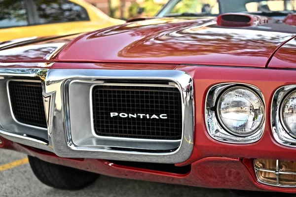 Downers Grove Usa Jun 2019 Närbild Pontiac Modell Vintage Bil — Stockfoto