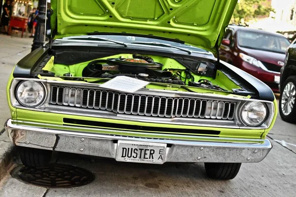 Downers Grove United States Jun 2019 Vintage Car Open Hood — Stock Photo, Image