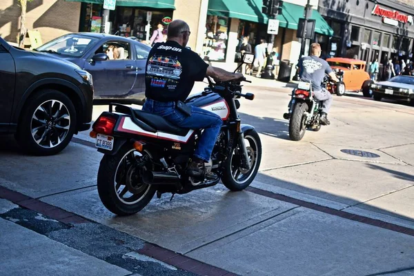 Downers Grove United States Jun 2019 Different Vehicles Busy Street — Stock Photo, Image