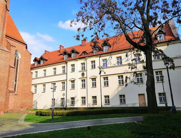 Una Bella Foto Edificio Abitazione Bianca Breslavia Polonia — Foto Stock