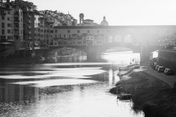 Une Photo Niveaux Gris Ponte Vecchio Florence Italie — Photo