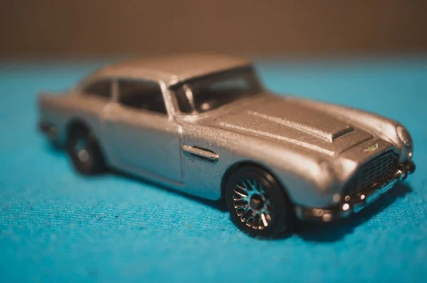 Poznan Πολωνία Φεβρουάριος 2020 Γκρι Mattel Hot Wheels Aston Martin — Φωτογραφία Αρχείου