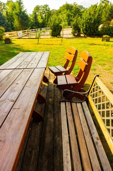 Ein Schöner Blick Auf Eine Holzbank Und Einen Tisch Park — Stockfoto