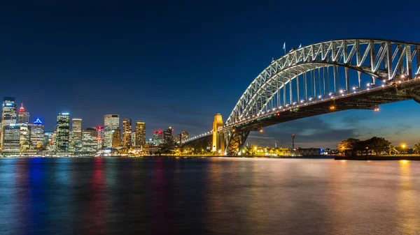 玛丽布斯观光区的美丽照片 背景是澳大利亚的城市建筑 — 图库照片