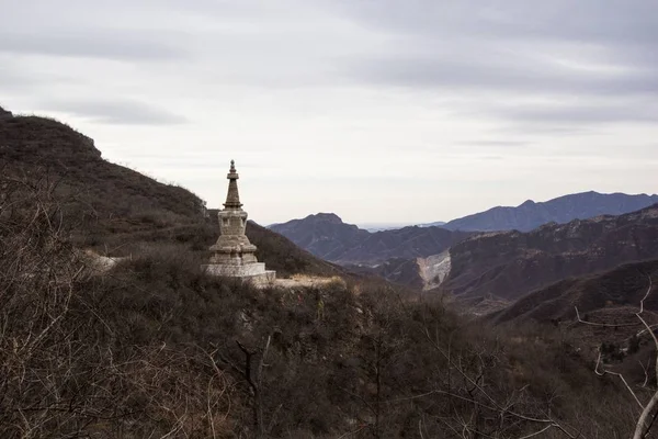 Ampio Scatto Una Pagoda Cinese Abbandonata Una Collina Pechino Cina — Foto Stock