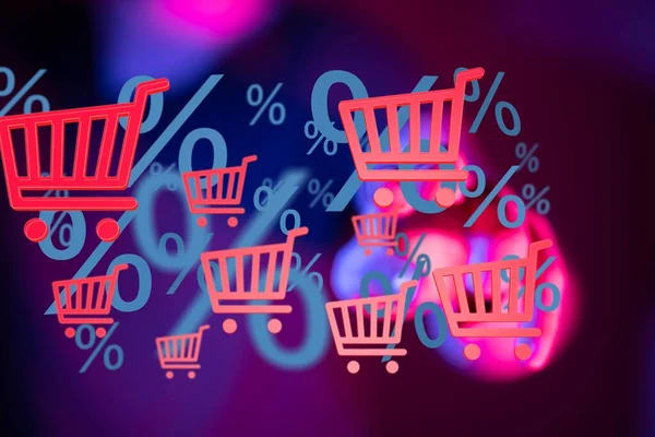 Zakenman raakt virtuele procent en kar pictogrammen - online shopping management concept — Stockfoto