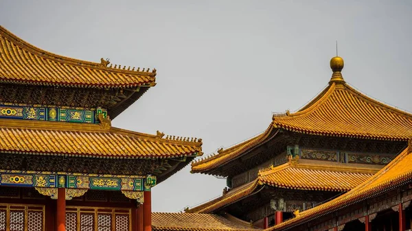 Palace Museum w Chinach pod chmurnym niebem — Zdjęcie stockowe