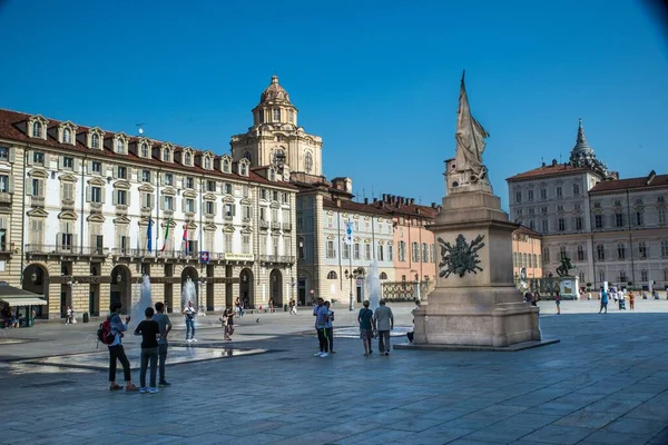 Fogos de artifício em Piazza Castello, Turim, Itália — Fotografia de Stock