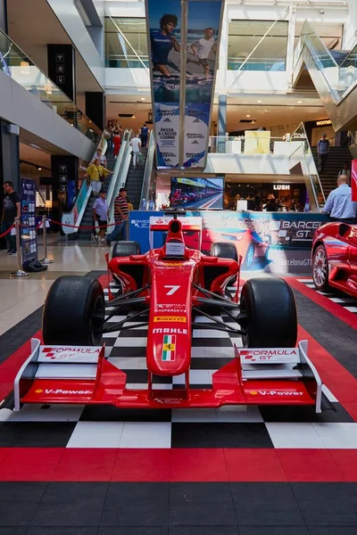 Barcelona Spagna Giu 2019 Scatto Verticale Davanti Una Ferrari Epoca — Foto Stock