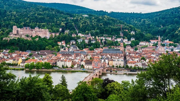 Hermoso disparo de la ciudad de Heidelberg en Alemania — Foto de Stock