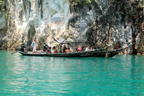 Khao Sok Tailandia Marzo 2019 Los Turistas Disfrutan Tour Por —  Fotos de Stock