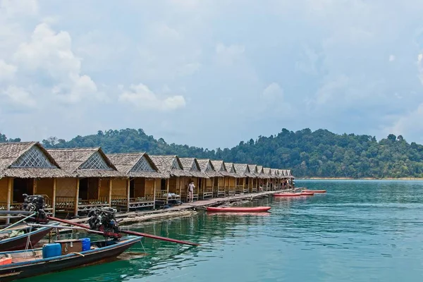 Khao Sok Thaiföld Mar 2019 Egyik Sok Tutaj Ház Falvak — Stock Fotó