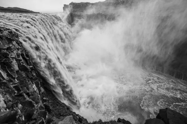 Uma Foto Tons Cinza Uma Cachoeira Dettifoss Islândia — Fotografia de Stock
