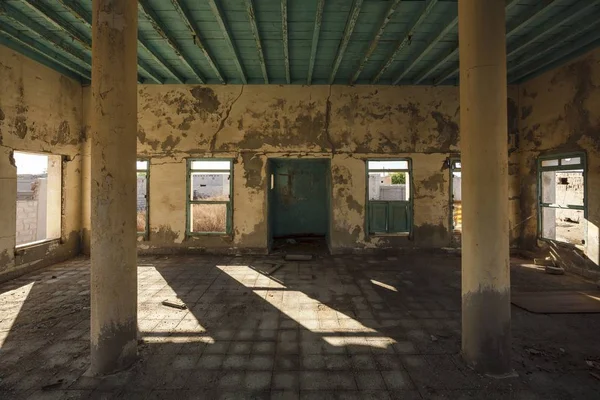 Ruínas Edifício Abandonado Cidade Fantasma Jazirah Hamra Emirados Árabes Unidos — Fotografia de Stock
