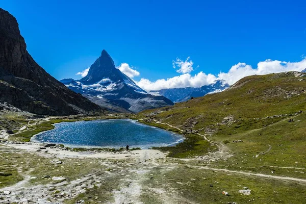 Hermoso Paisaje Montañoso Con Pico Matterhorn Región Valais Suiza — Foto de Stock