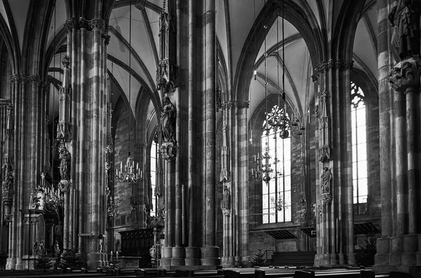 Een Grijswaarden Opname Van Stephen Cathedral Wenen Oostenrijk — Stockfoto