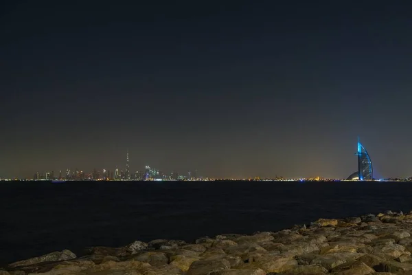 Sea Surrounded Buildings Night Dubai Uae — Stock Photo, Image