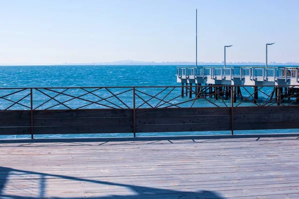 Een Prachtig Beeld Van Zee Vanaf Een Pier Tijdens Een — Stockfoto