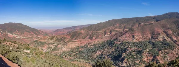 Plano Panorámico Montañas Cubiertas Arbustos Las Montañas Del Atlas Marruecos —  Fotos de Stock