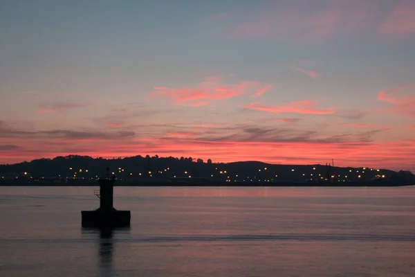 Breathtaking Pink Sunset Lake City Lights — Stock Photo, Image