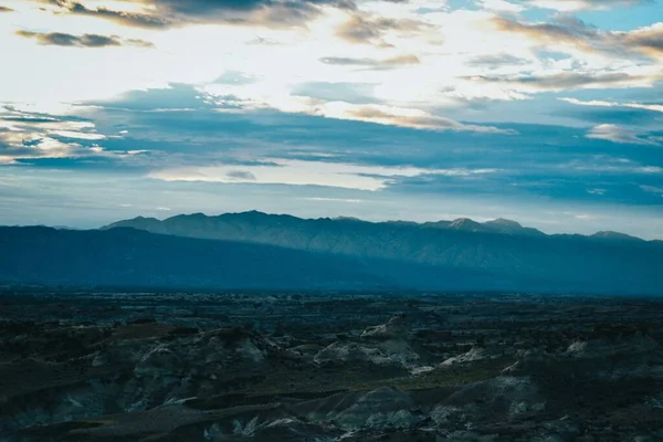บเขาใต องฟ าตะว นตกเมฆท ทะเลทราย Tatacoa โคล มเบ — ภาพถ่ายสต็อก