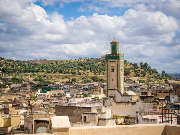 Niebo Miasta Fez Maroko Minaretem Centrum Widzianym Dachu — Zdjęcie stockowe