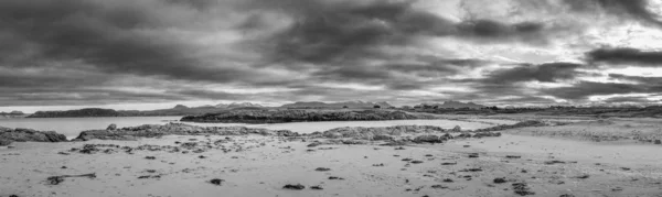 Greyscale Panoramic Shot Dark Clouds Covering Beach — Stock Photo, Image
