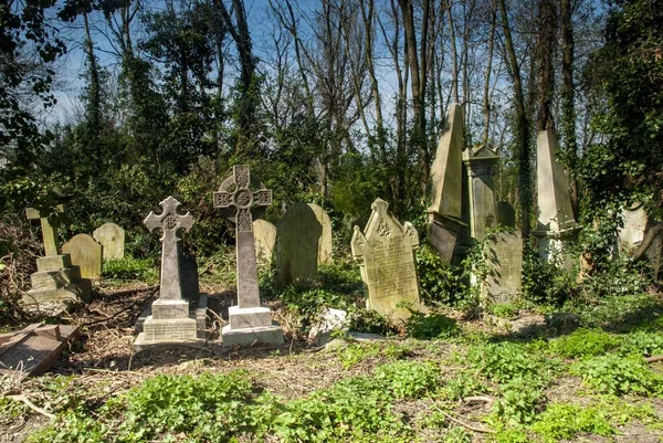 Londres Reino Unido Abr 2007 Lápides Túmulos Cemitério Nunhead Londres — Fotografia de Stock