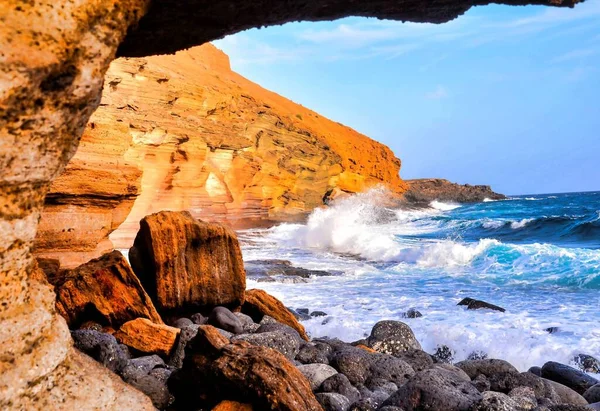 Skały Ciele Piankowego Morza Wyspach Kanaryjskich — Zdjęcie stockowe