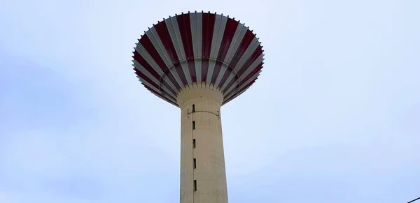 Vue Angle Bas Château Eau Csepel Contre Ciel Bleu Budapest — Photo