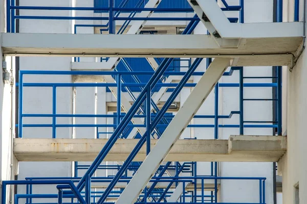 Mehrere Treppen Eines Gebäudes Nebeneinander — Stockfoto