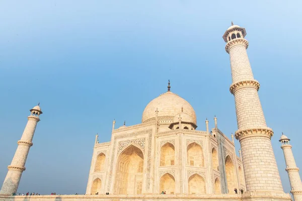 Disparo Ángulo Bajo Del Mausoleo Taj Mahal India Bajo Cielo — Foto de Stock