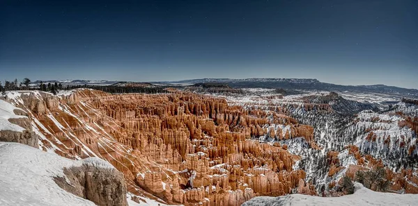 Hermoso Paisaje Del Parque Nacional Bryce Canyon Utah Cubierto Nieve — Foto de Stock