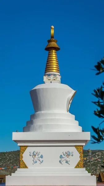 Vertical Shot Stupa Parque Natural Del Garraf Spain Clear Blue — Stock Photo, Image