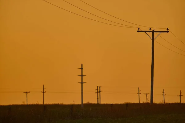 Krajobraz Zachodu Słońca Napowietrznych Liniach Energetycznych — Zdjęcie stockowe