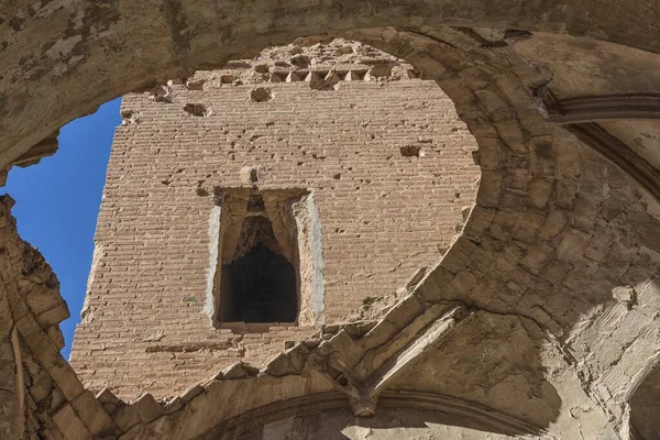 Edificio Piedra Marrón Ruinas Durante Día —  Fotos de Stock