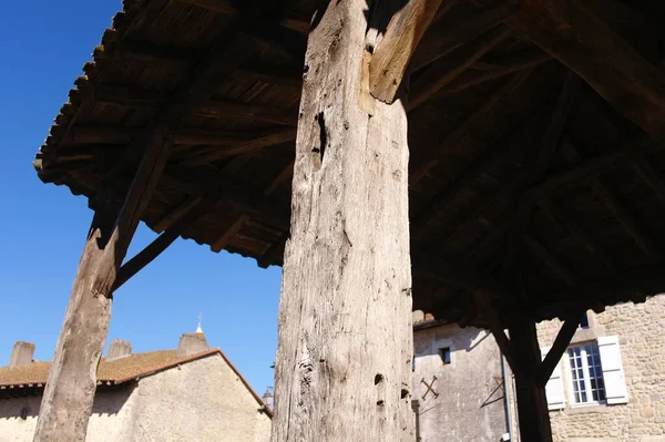 Een Opname Van Het Dak Houten Planken Overdag — Stockfoto