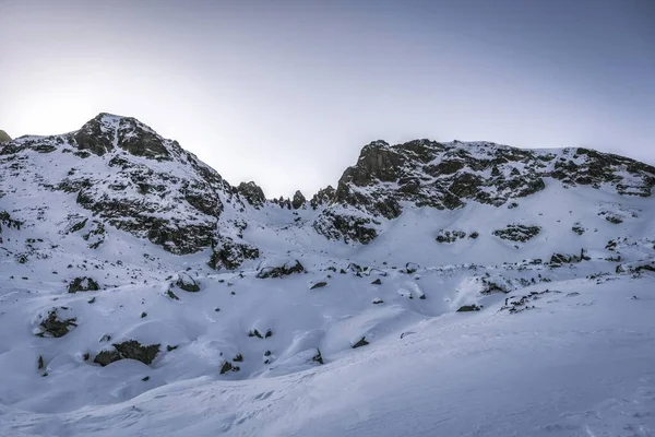 リラ山国立公園 マリヨヴィツァ地域 ブルガリアの雪Kupensピーク — ストック写真