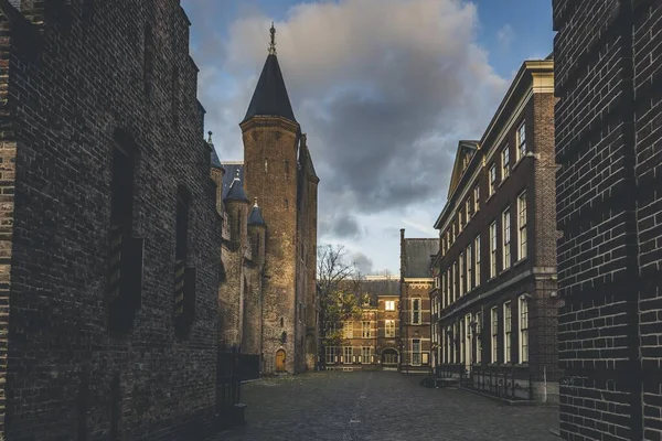 Una Fachada Edificio Complejo Binnenhof Los Países Bajos —  Fotos de Stock