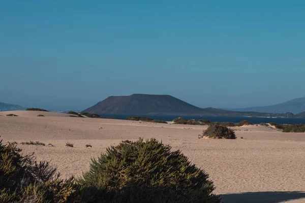 Uma Paisagem Arenosa Panorâmica Parque Natural Corralejo Fuerteventura Ilha Canária — Fotografia de Stock