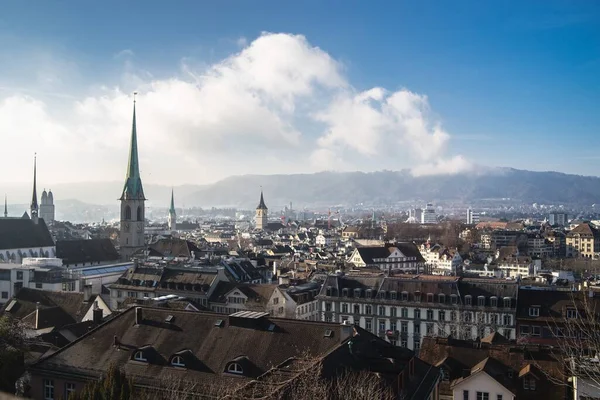 Paesaggio Urbano Zurigo Svizzera Con Tetti Campanili Sotto Cielo Azzurro — Foto Stock
