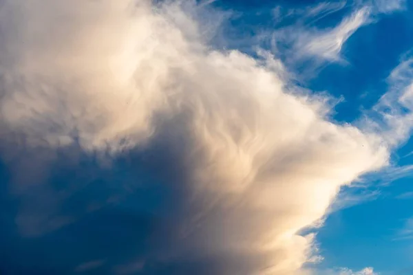 Vacker Bild Blå Himmel Med Fluffiga Moln — Stockfoto