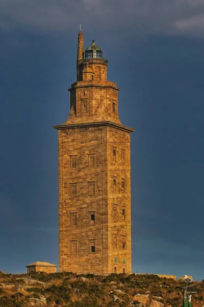 Tiro Ângulo Baixo Famosa Torre Hércules Coruna Espanha — Fotografia de Stock